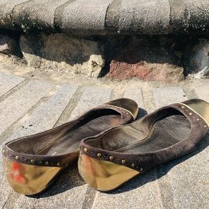 Brown and gold flats. Size 10